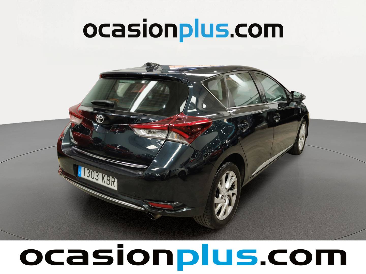 Foto trasera Toyota Auris Toyota Auris 120T Feel! (116 CV) derecha