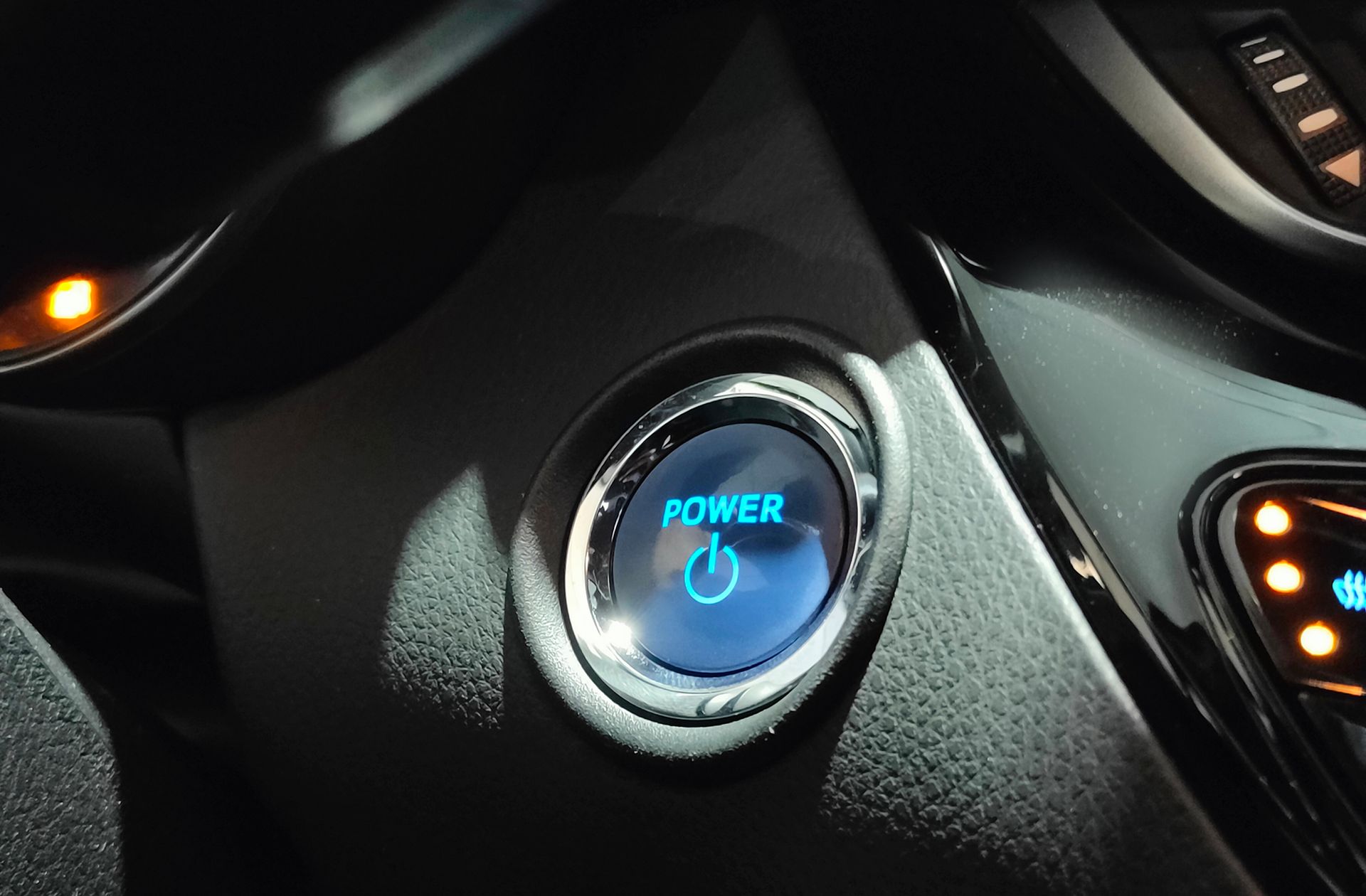 Toyota C-HR 1.8 125H Advance - foto 28