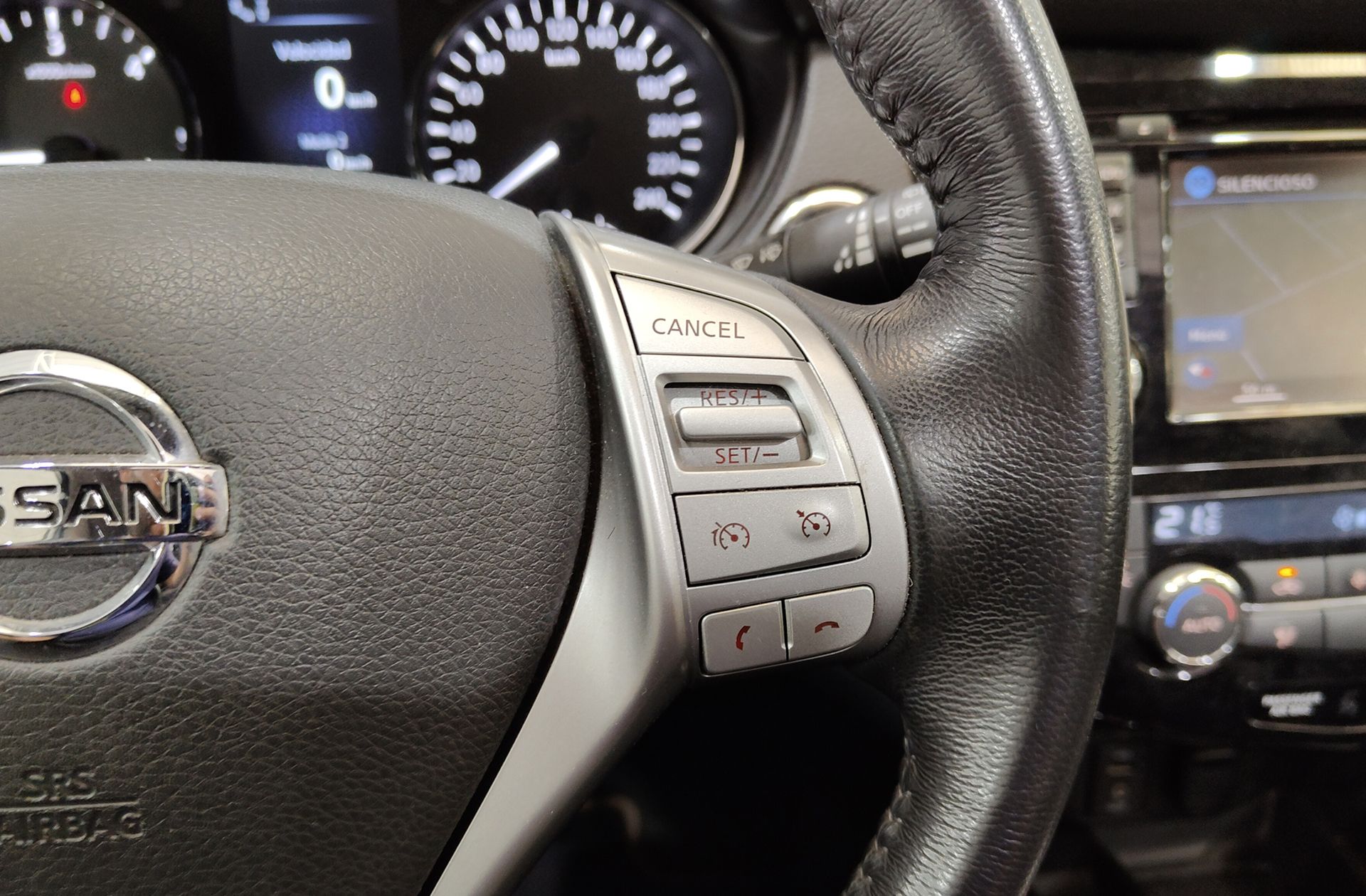 Nissan X-Trail 1.6 dCi Tekna Xtronic - foto 38