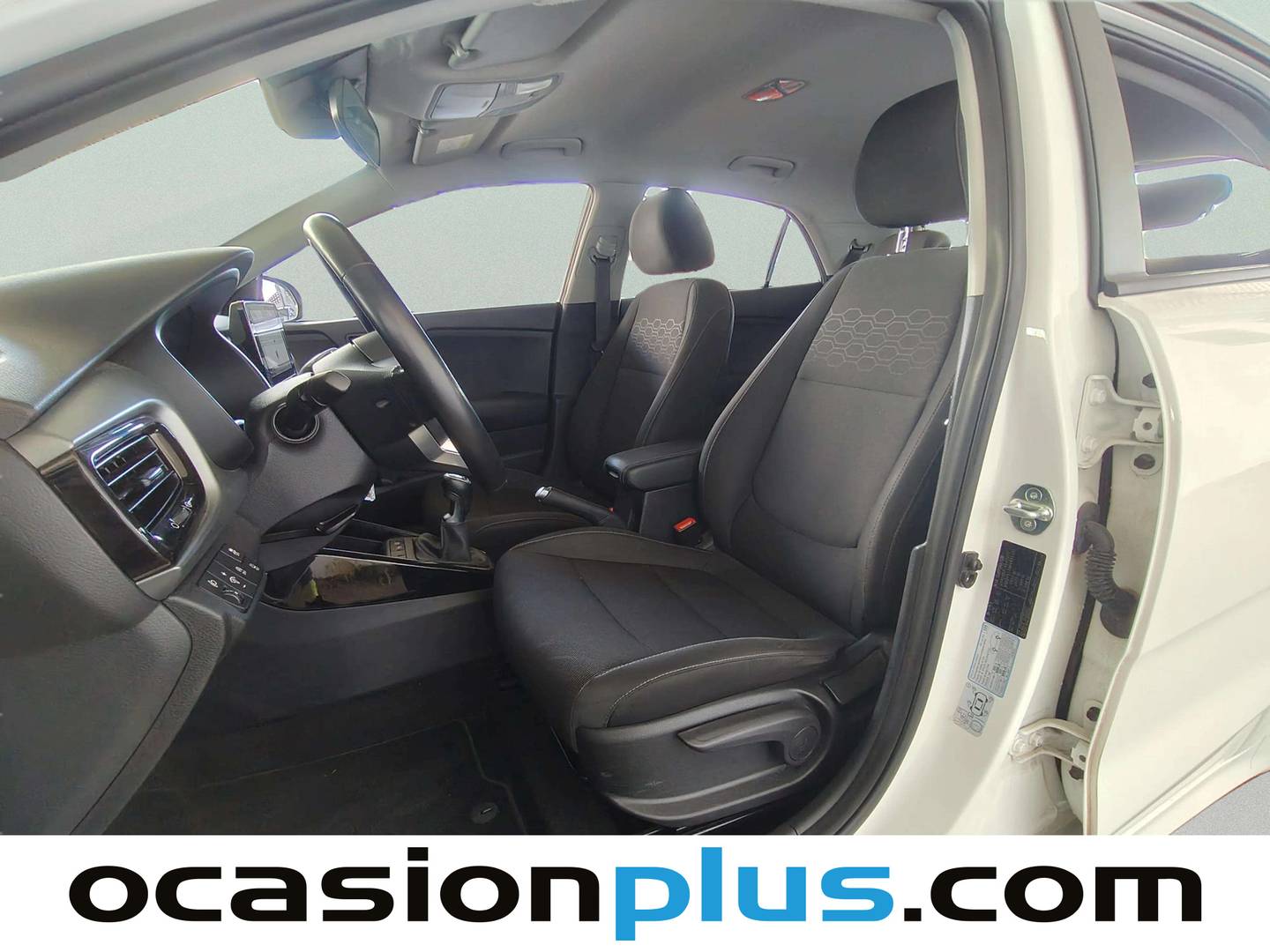 Foto KIA Rio Kia Rio 1.0 T-GDi MHEV iMT Drive (100 CV)