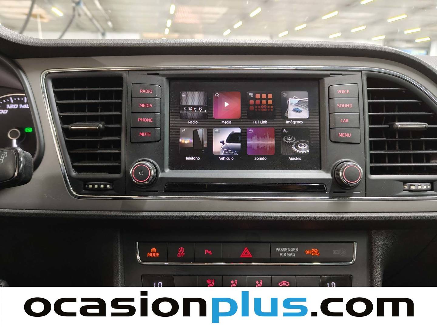 Extras y acabados del Seat León Seat León ST 2.0 TDI S&S X-perience 4Drive DSG6 (184 CV)