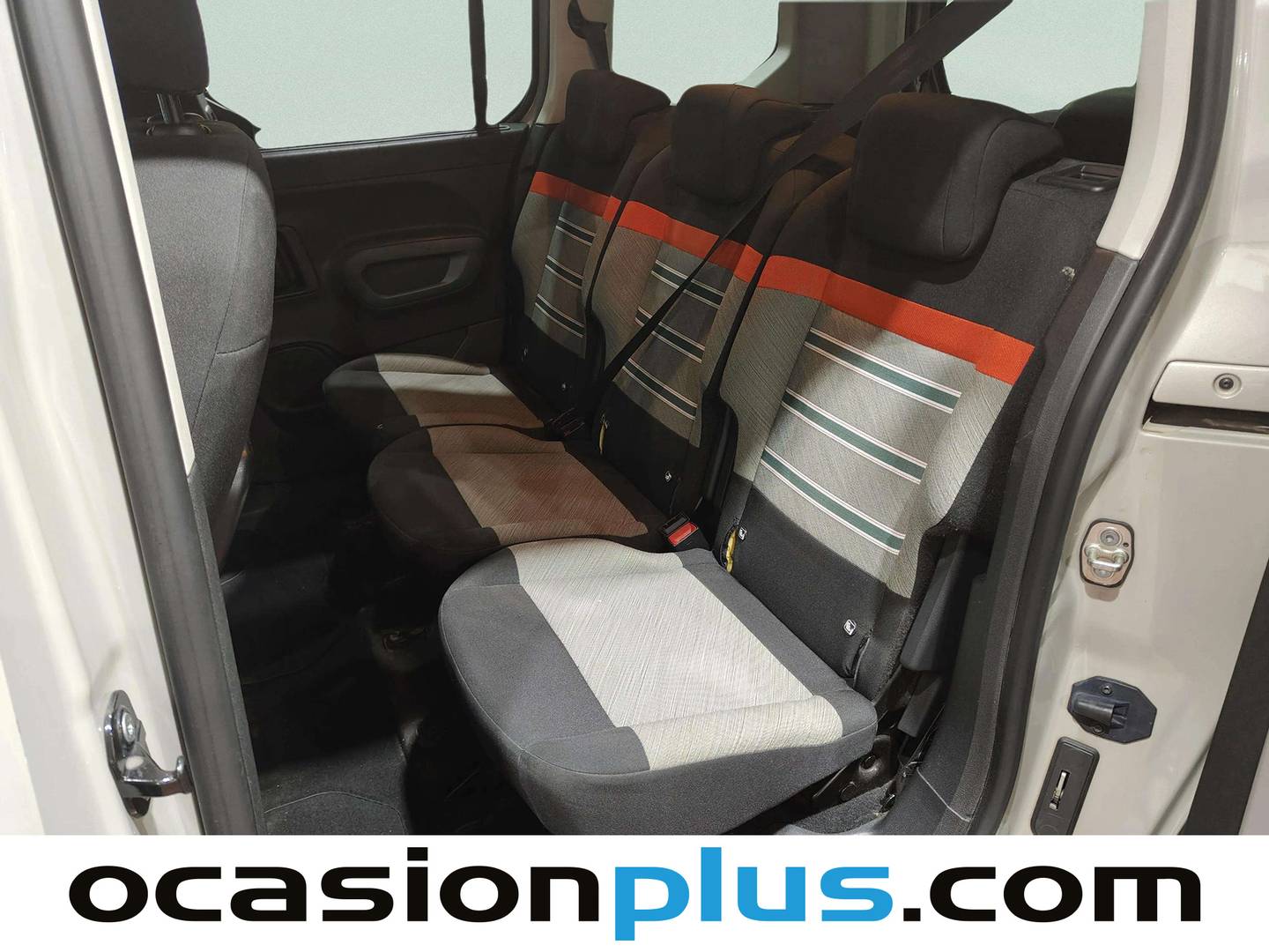 Foto asientos traseros Citroën Berlingo Citroën Berlingo BlueHDi 130 S&S Talla M Shine (130 CV)