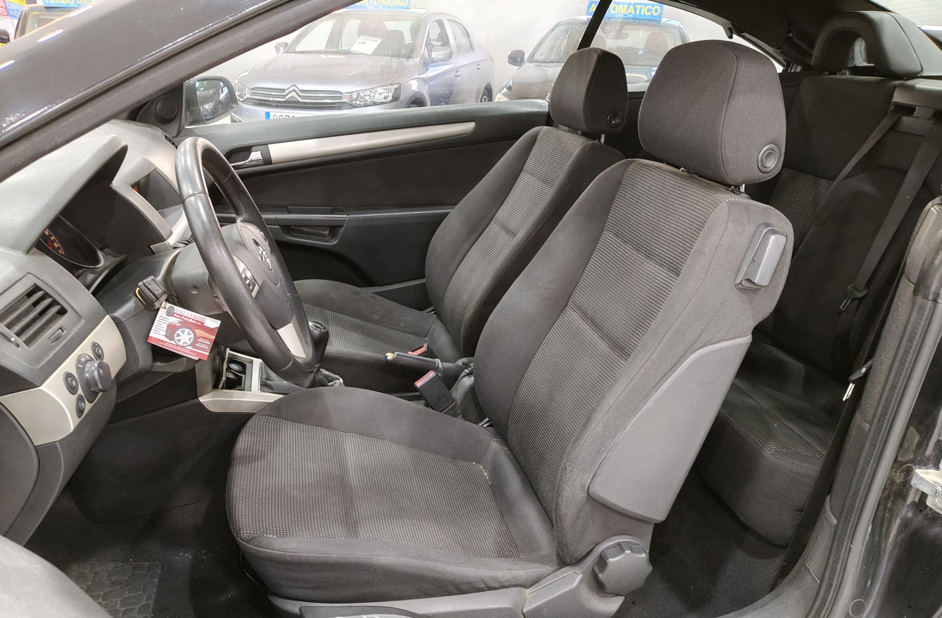 Opel Astra 1.9 CDTI Twin Top Enjoy - foto 8