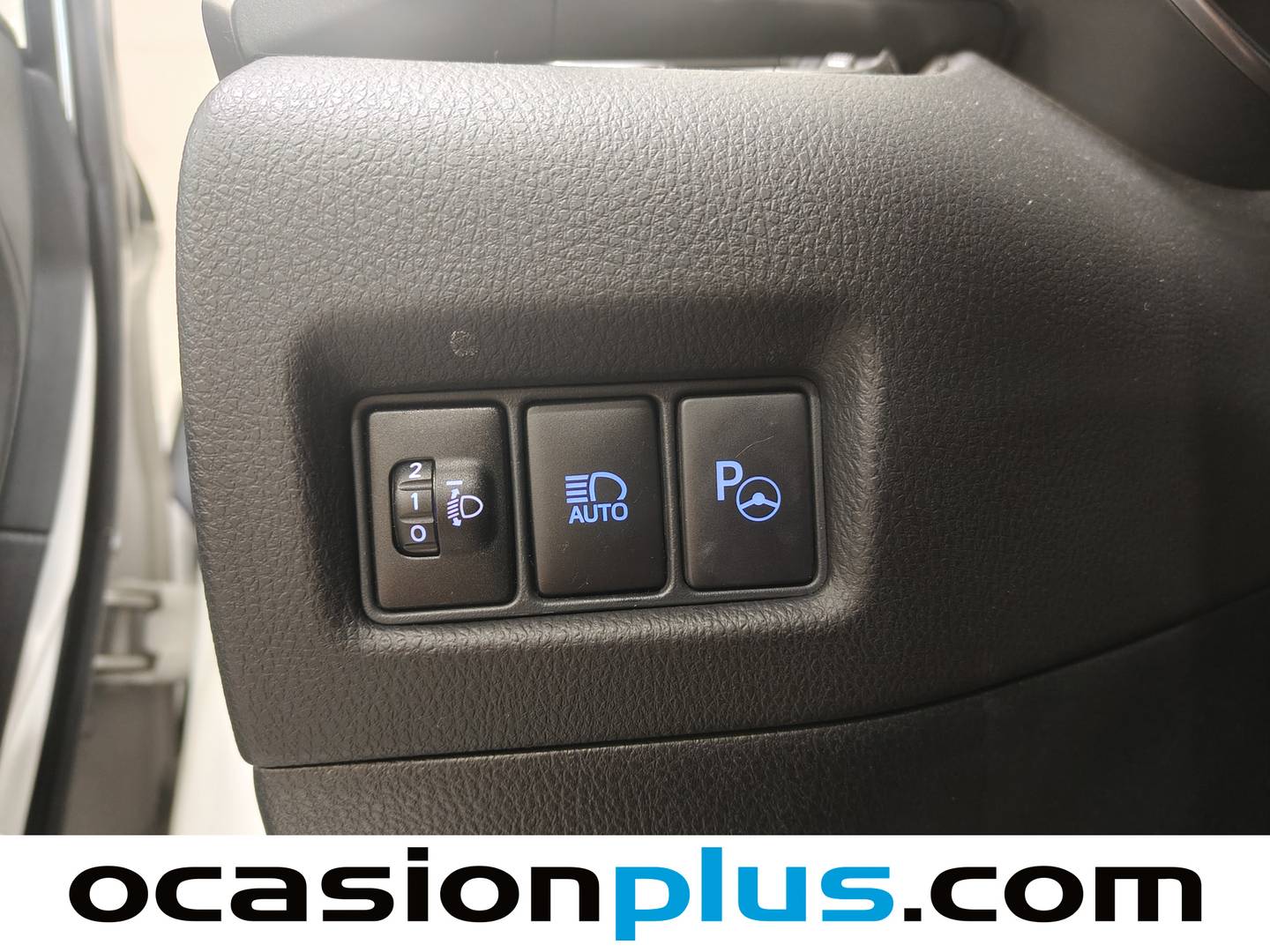 Extras del Toyota C-HR Toyota C-HR 1.8 125H Advance (122 CV)