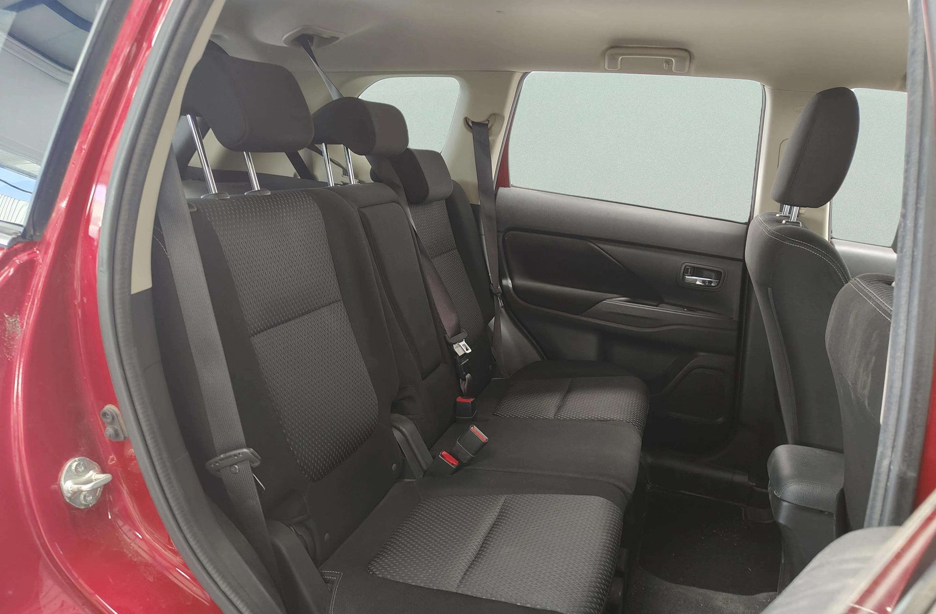 Mitsubishi Outlander 220 DI-D Motion 2WD 7 plazas - foto 17