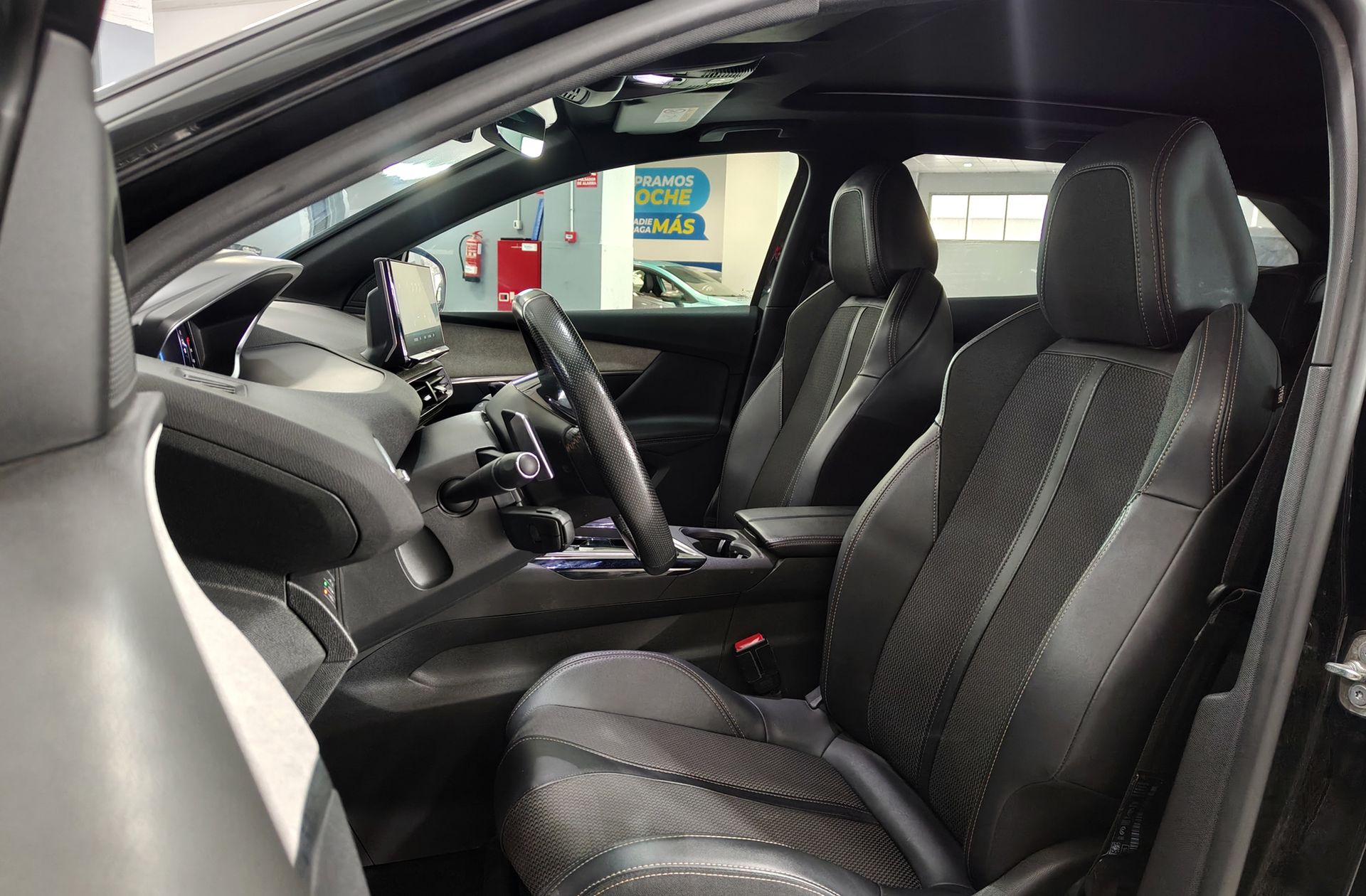 Peugeot 3008 BlueHDi 130 GT EAT8 - foto 13