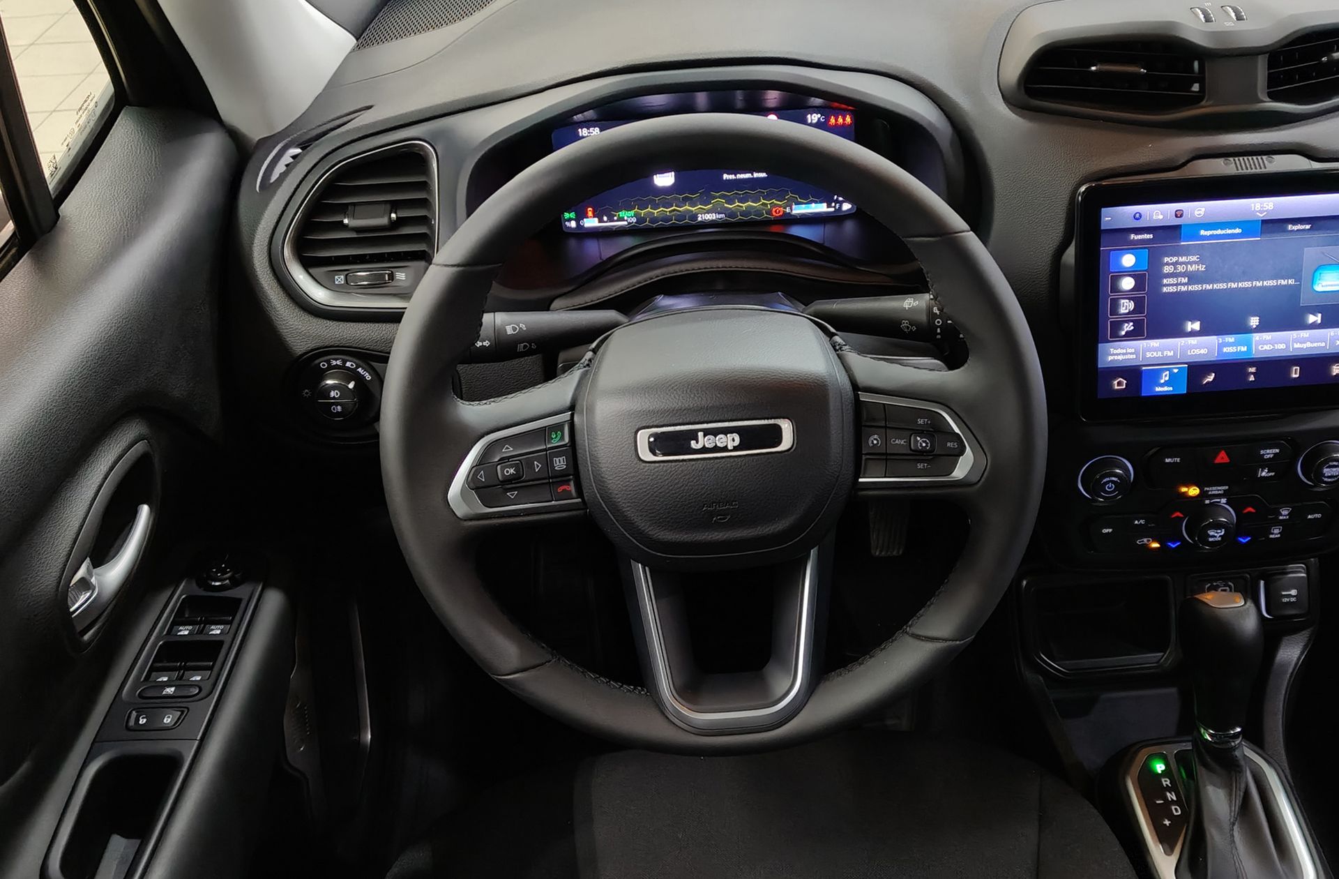 Jeep Renegade eHybrid 1.5 Limited ATX - foto 22
