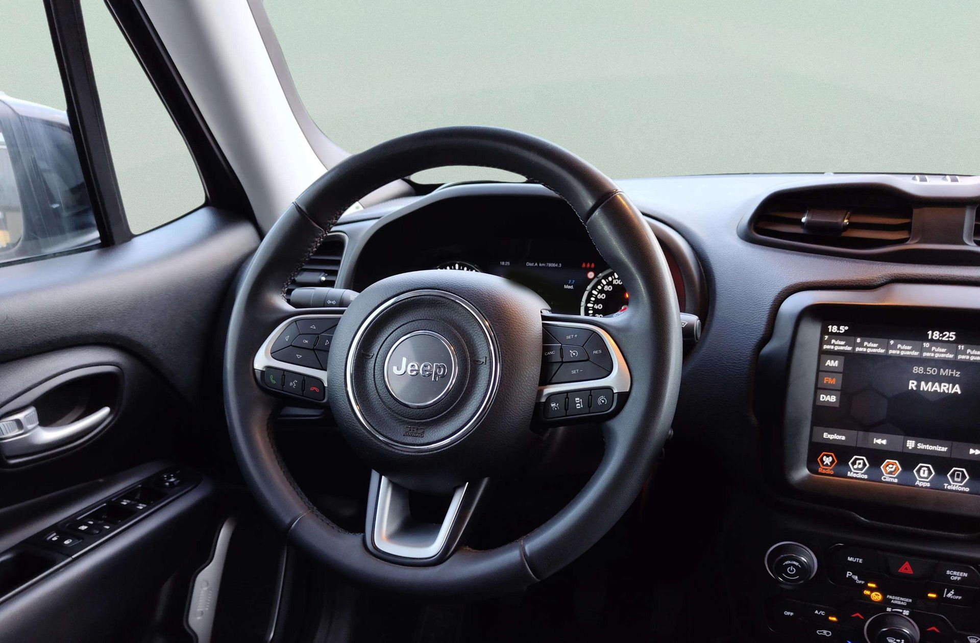 Jeep Renegade 1.0G Limited 4x2 - foto 23
