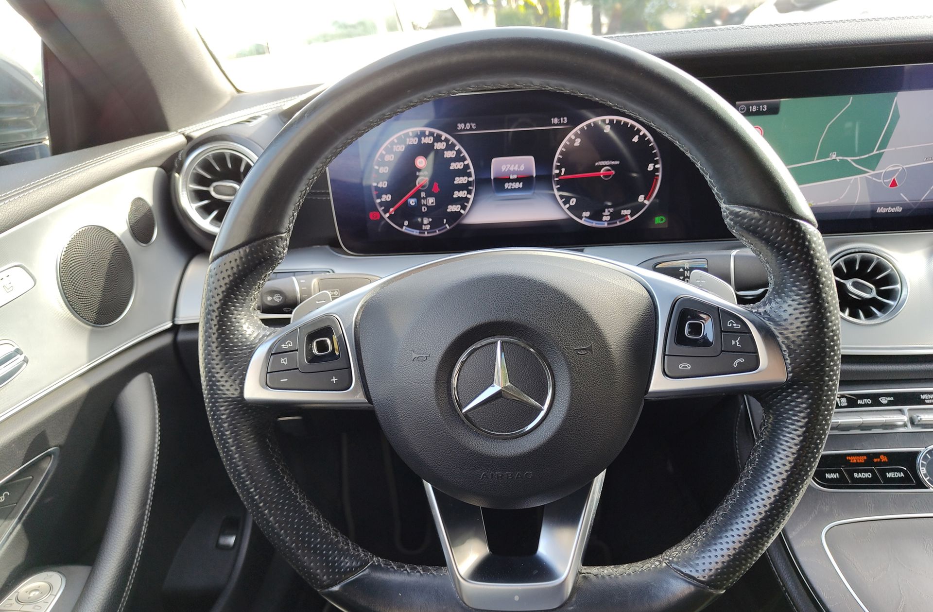 Mercedes-Benz Clase E 220 d Cabrio Pack AMG - foto 24
