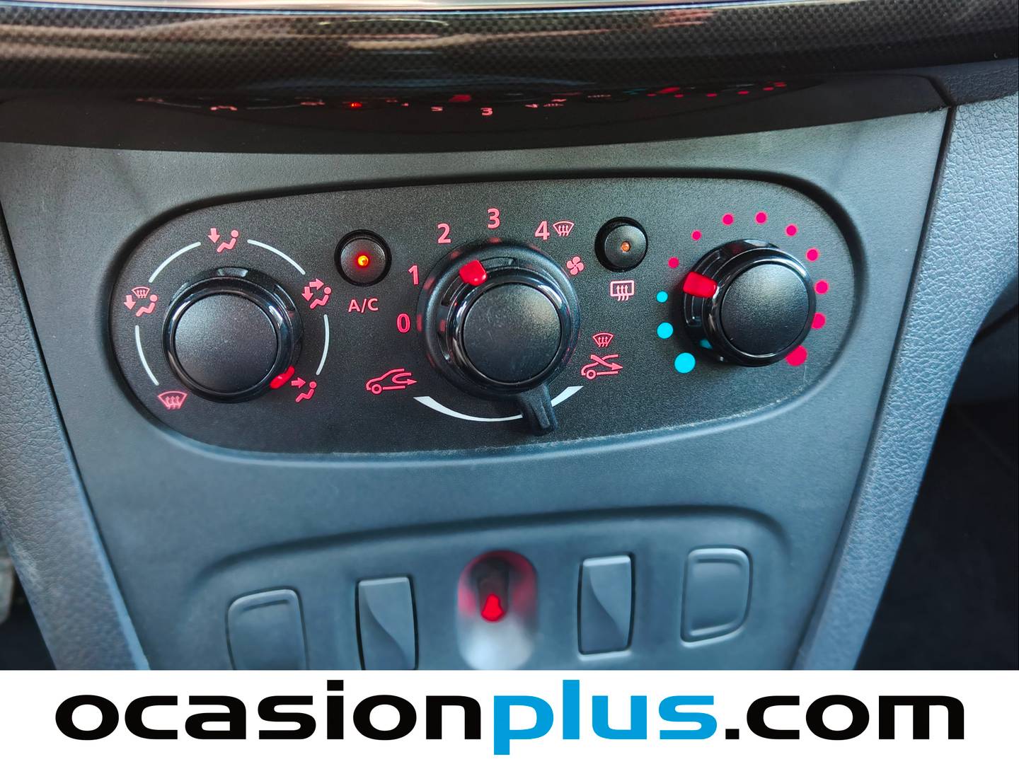 Equipamiento del Dacia Sandero Dacia Sandero Ambiance 1.0 (73 CV)