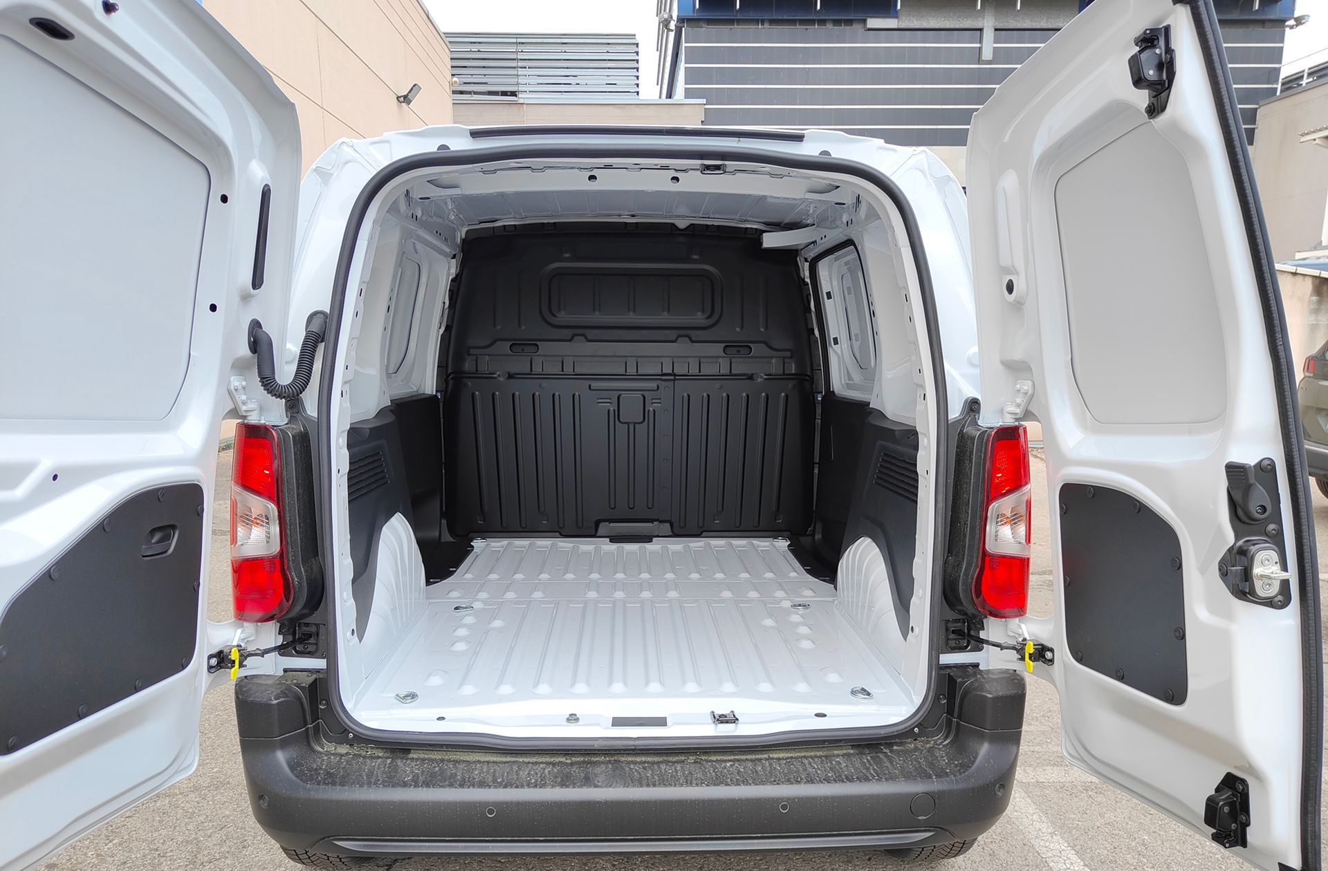 Fiat Doblò Furgon Furgón BlueHDi 100 M - foto 14