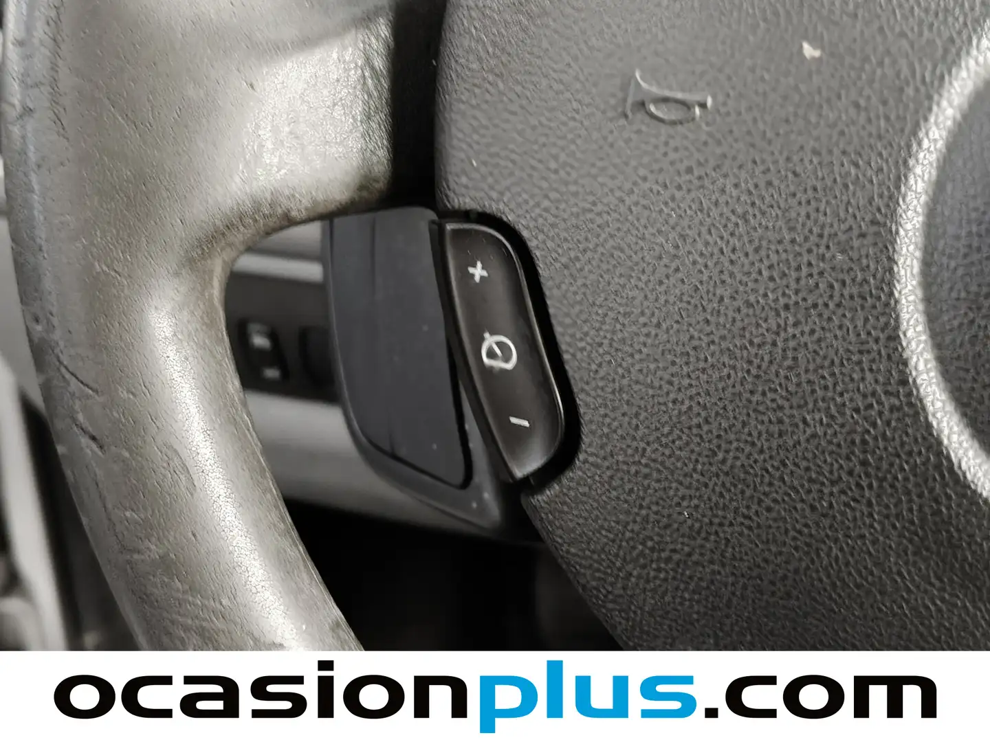 Foto Renault Clio Renault Clio 1.2 16v Pack Authentique (75 CV)