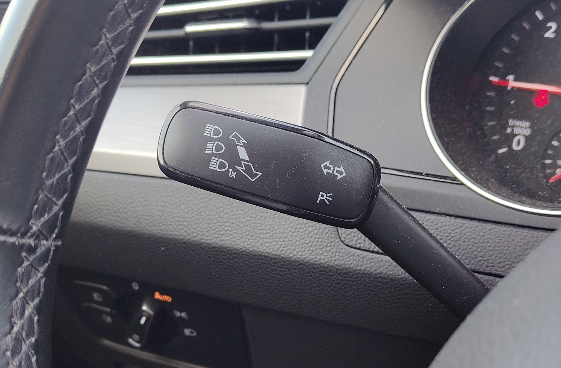 Volkswagen Passat Edition 2.0 TDI - foto 23