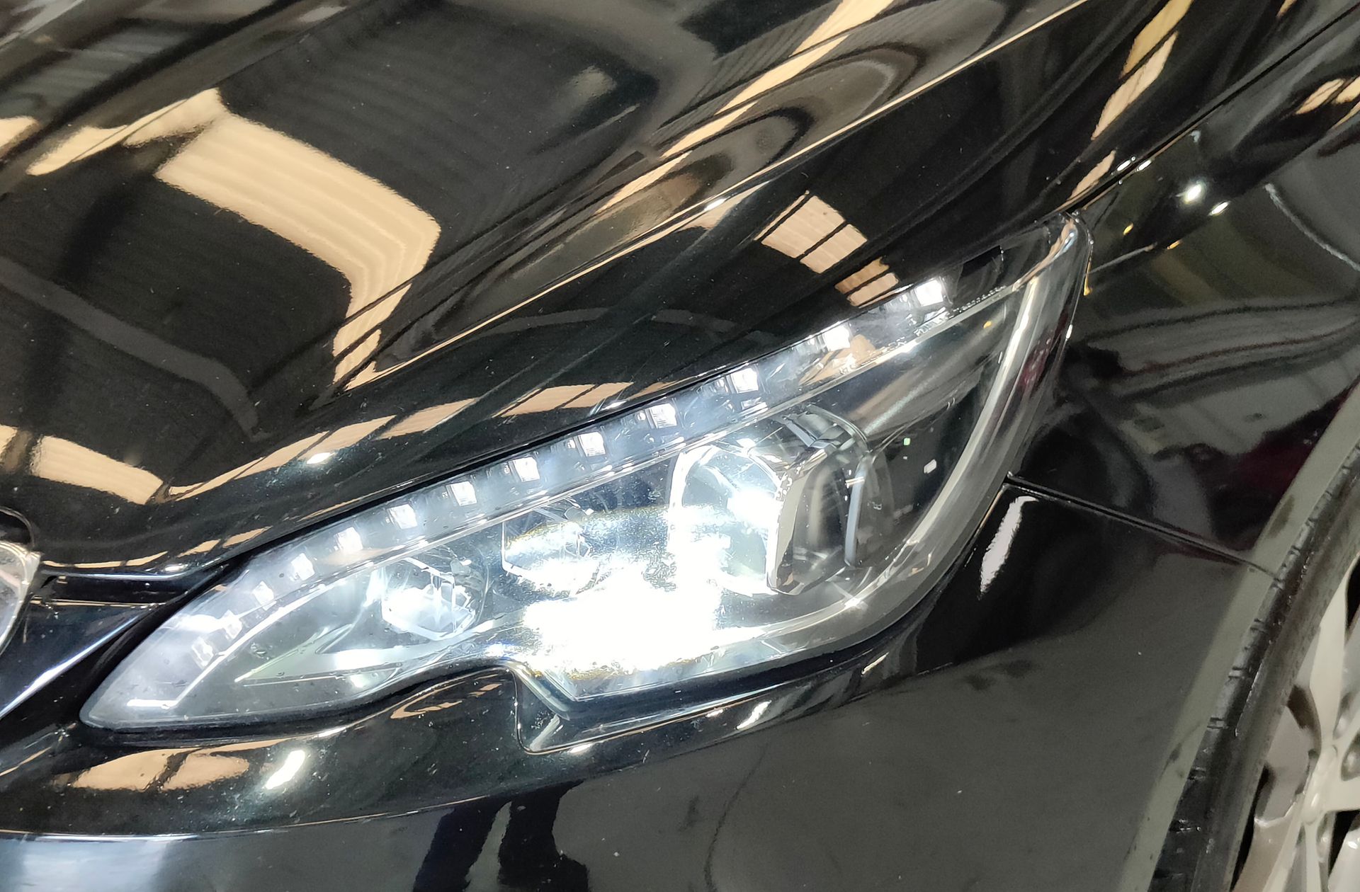 Peugeot 308 1.6 e-HDI Allure - foto 12
