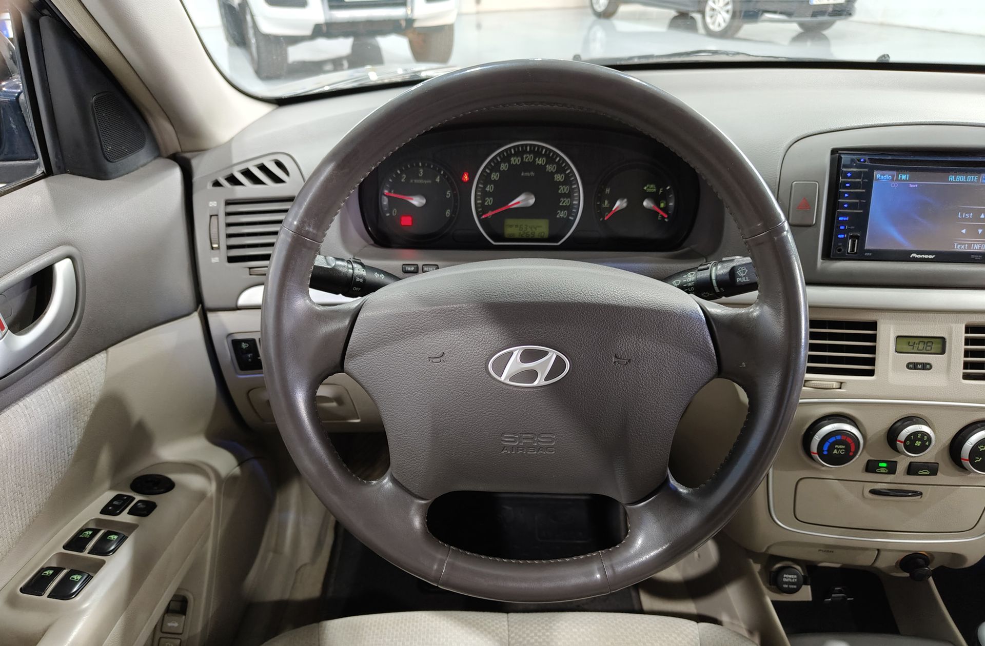 Hyundai Sonata 2.0 CRDi VGT Comfort - foto 18