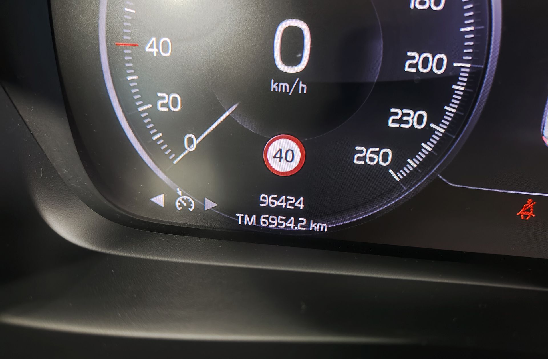 Volvo XC40 T3 - foto 9