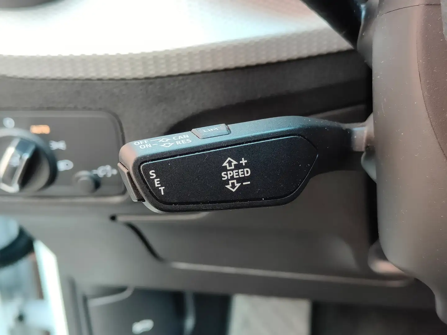 Foto Audi Q2 Audi Q2 Black line 35 TFSI (150 CV) S tronic Pack S-Line