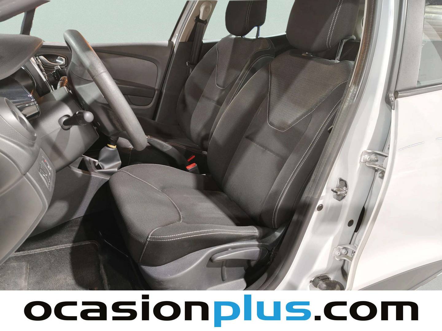 Foto asientos delanteros Renault Clio Renault Clio Business Energy dCi (75 CV)