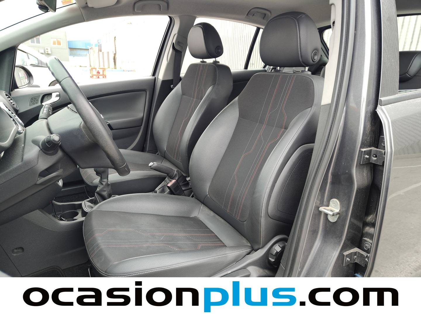 Foto asientos delanteros Opel Corsa Opel Corsa 1.3 ecoFLEX Selective (75 CV)