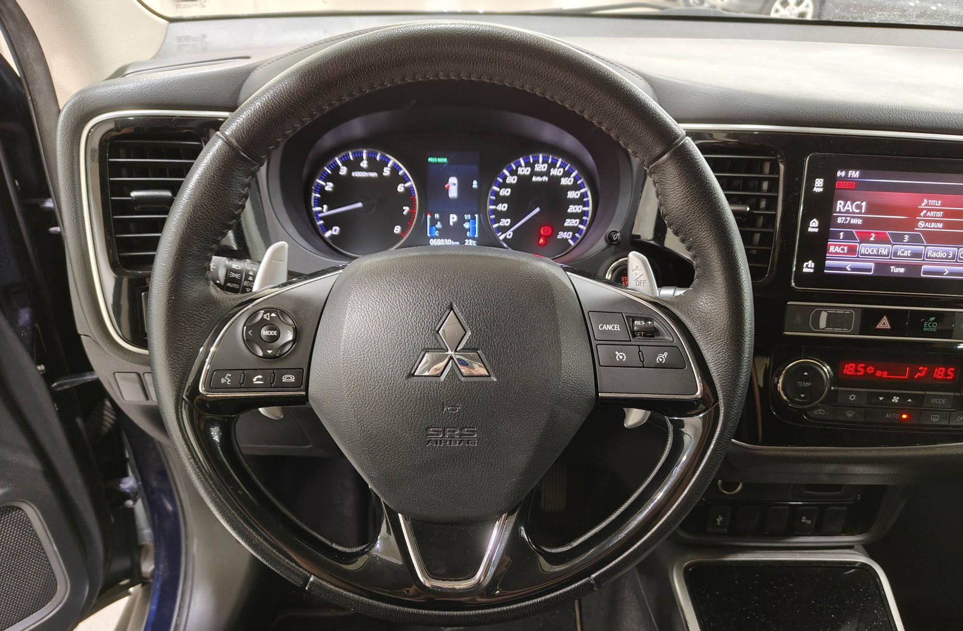 Mitsubishi Outlander 200 MPI Motion 2WD CVT 7 plazas - foto 21