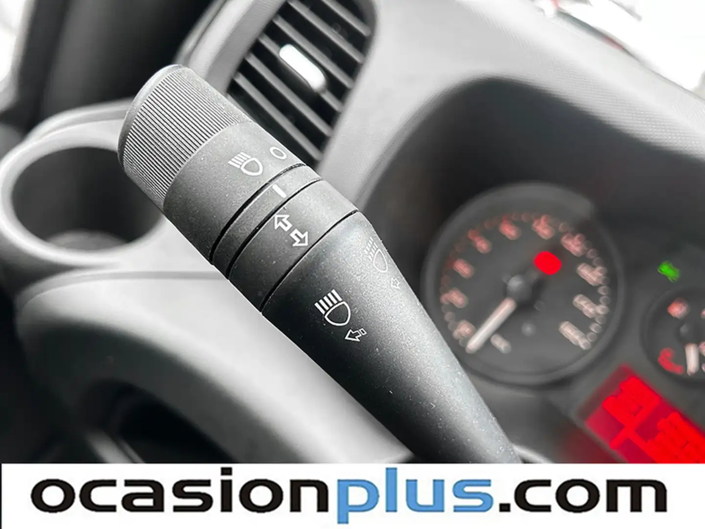 Foto Iveco Daily Iveco Daily Furgon 35S 16H V 3520/H2 Auto (156 CV)