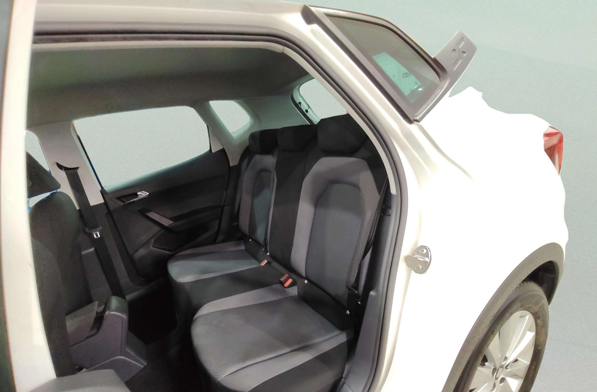 SEAT Arona 1.0 TSI Ecomotive Style Edition - foto 10
