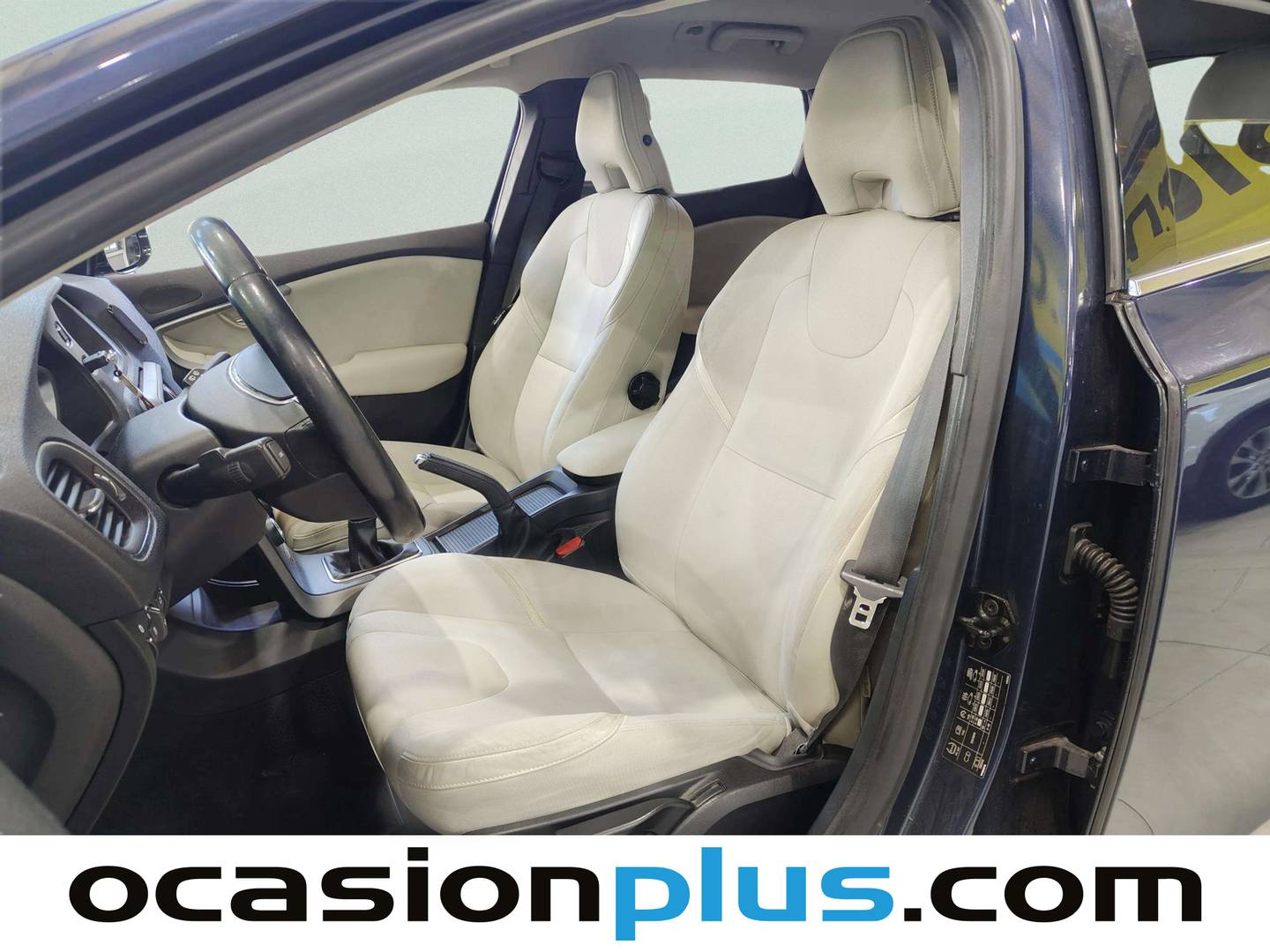 Foto asientos delanteros Volvo V40 Volvo V40 2.0 D3 Momentum (150 CV)