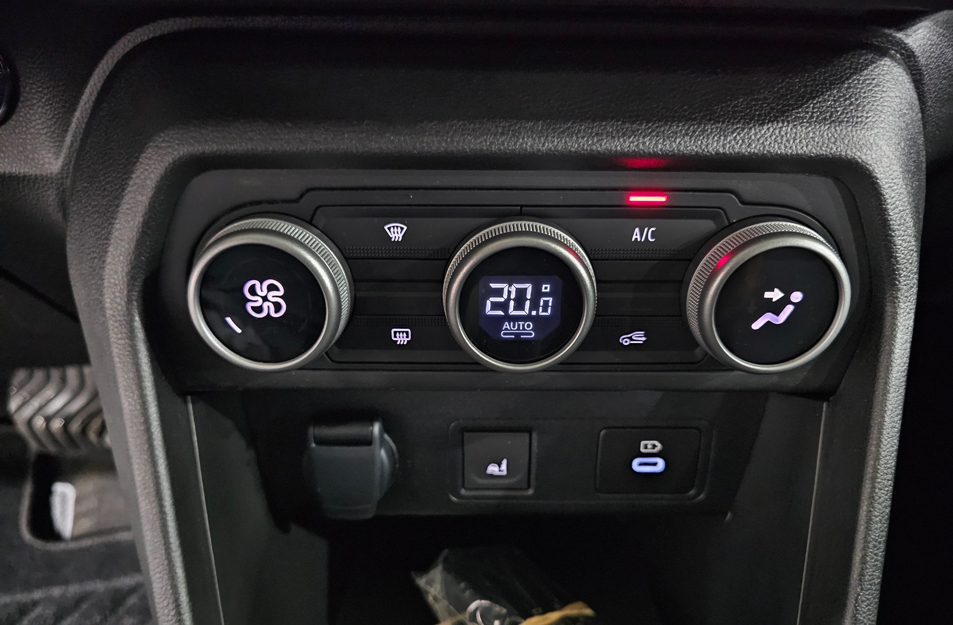 Dacia Jogger Extreme Go Hybrid - foto 31