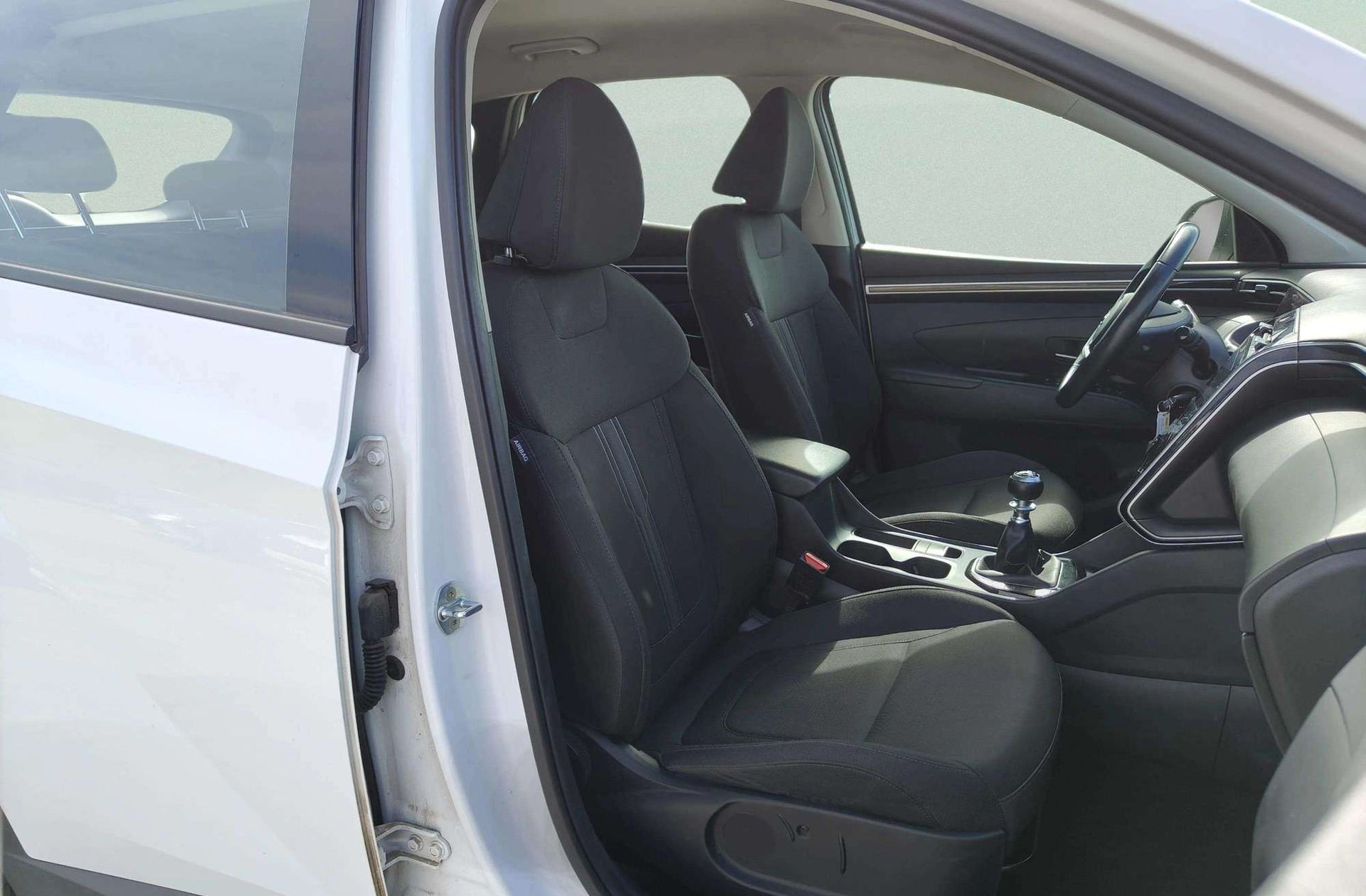 Hyundai Tucson 1.6 CRDi Maxx - foto 19