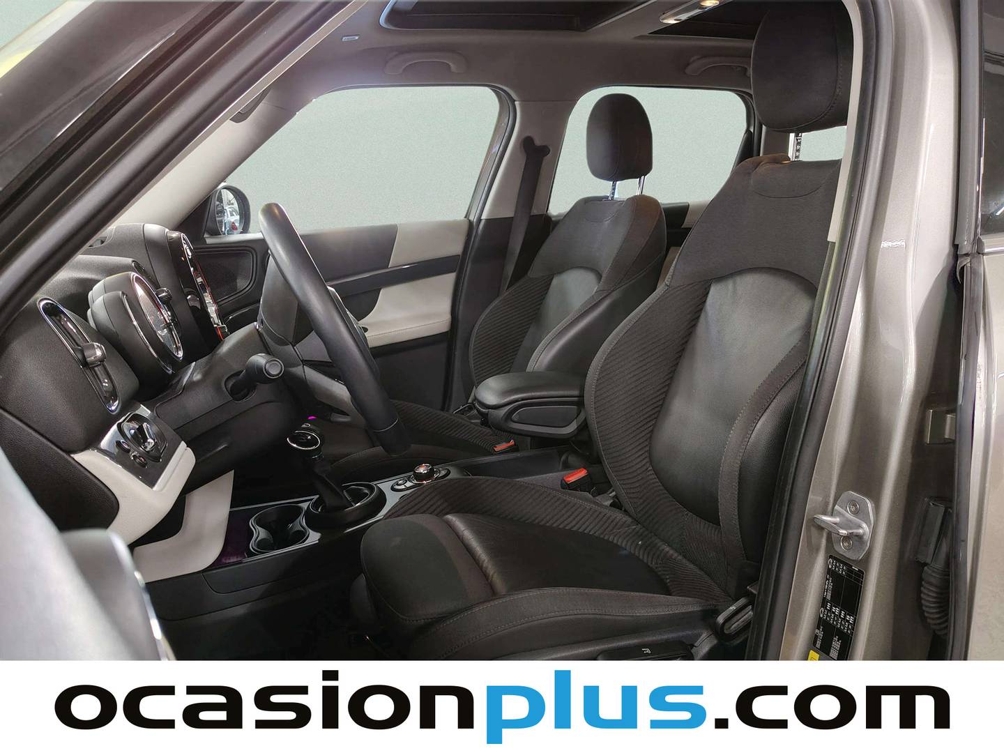 Foto asientos delanteros Mini Countryman Mini MINI Countryman Cooper S E ALL4 (224 CV)