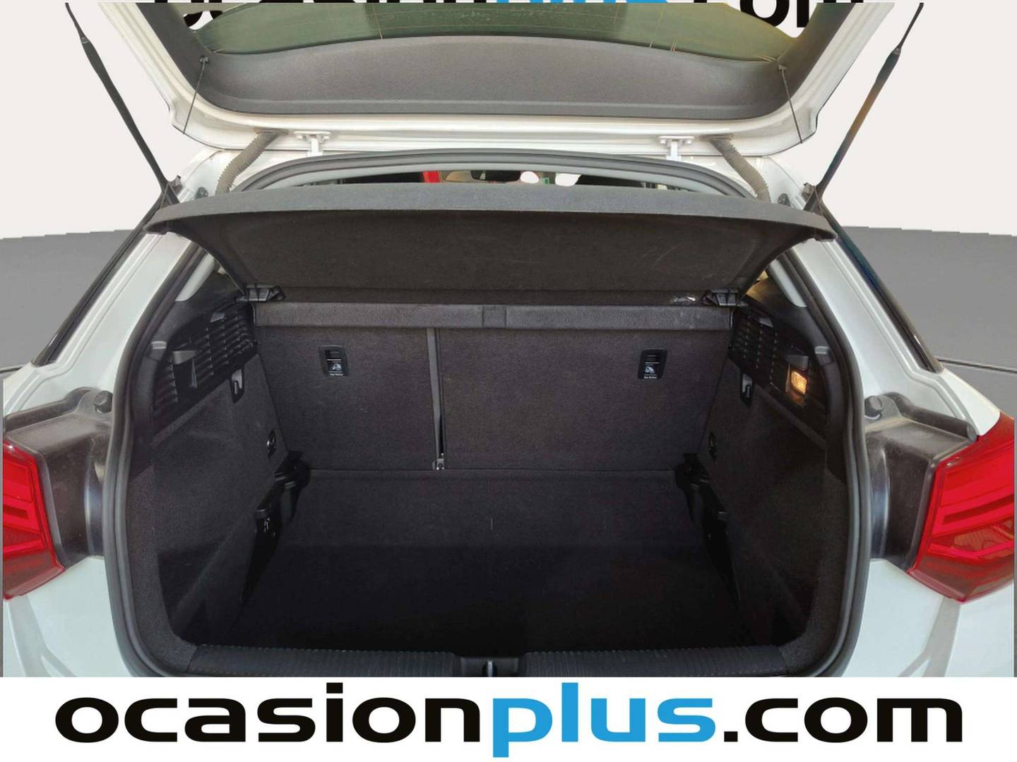 Foto Audi Q2 Audi Q2 Advanced 30 TDI  (116 CV)