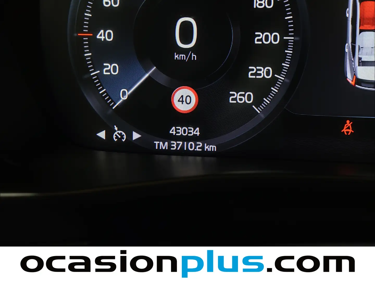 Foto Volvo XC40 Volvo XC40 T2 Momentum Core (129 CV)