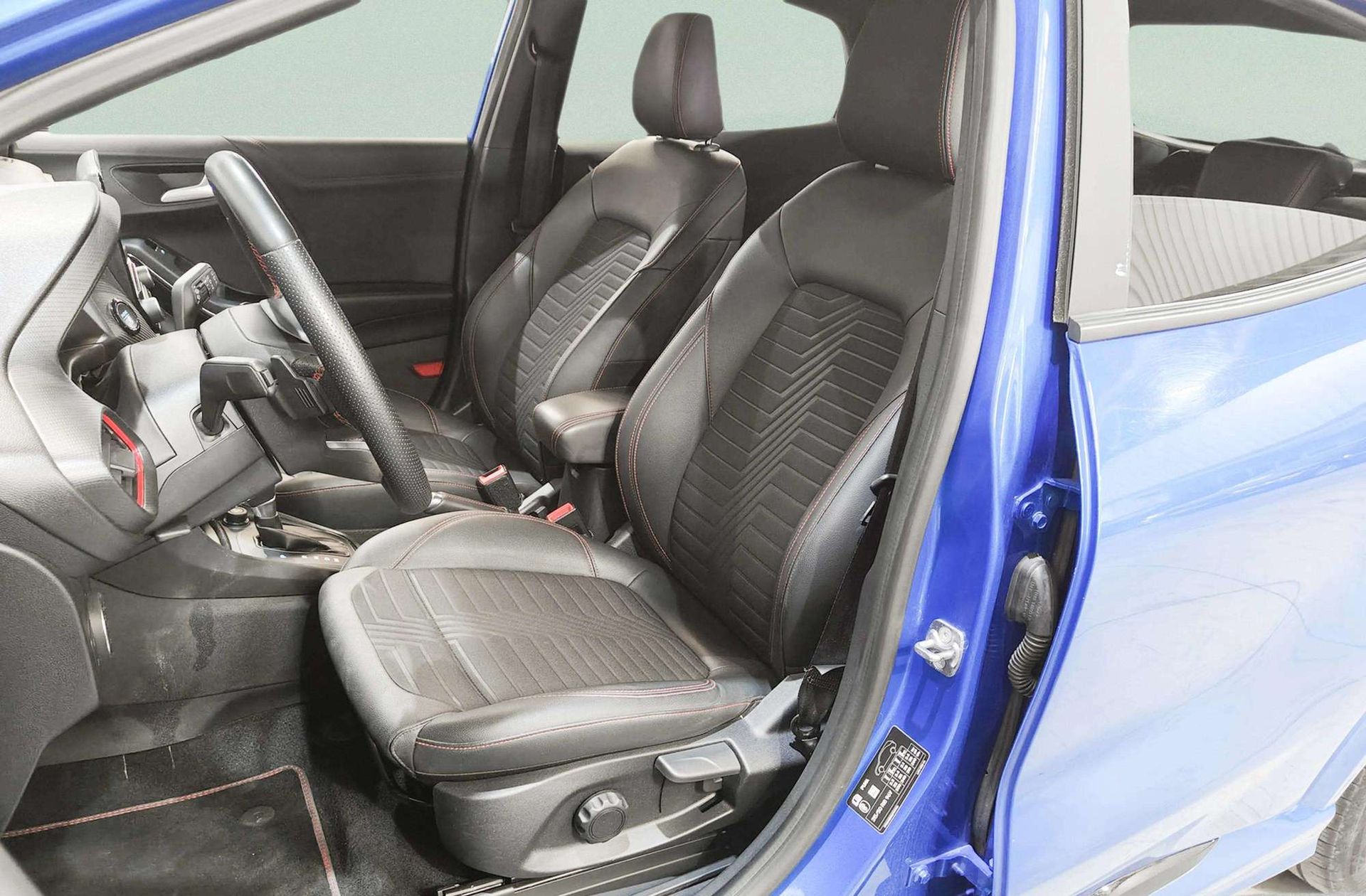 Ford Puma 1.0 EcoBoost MHEV ST-Line - foto 13