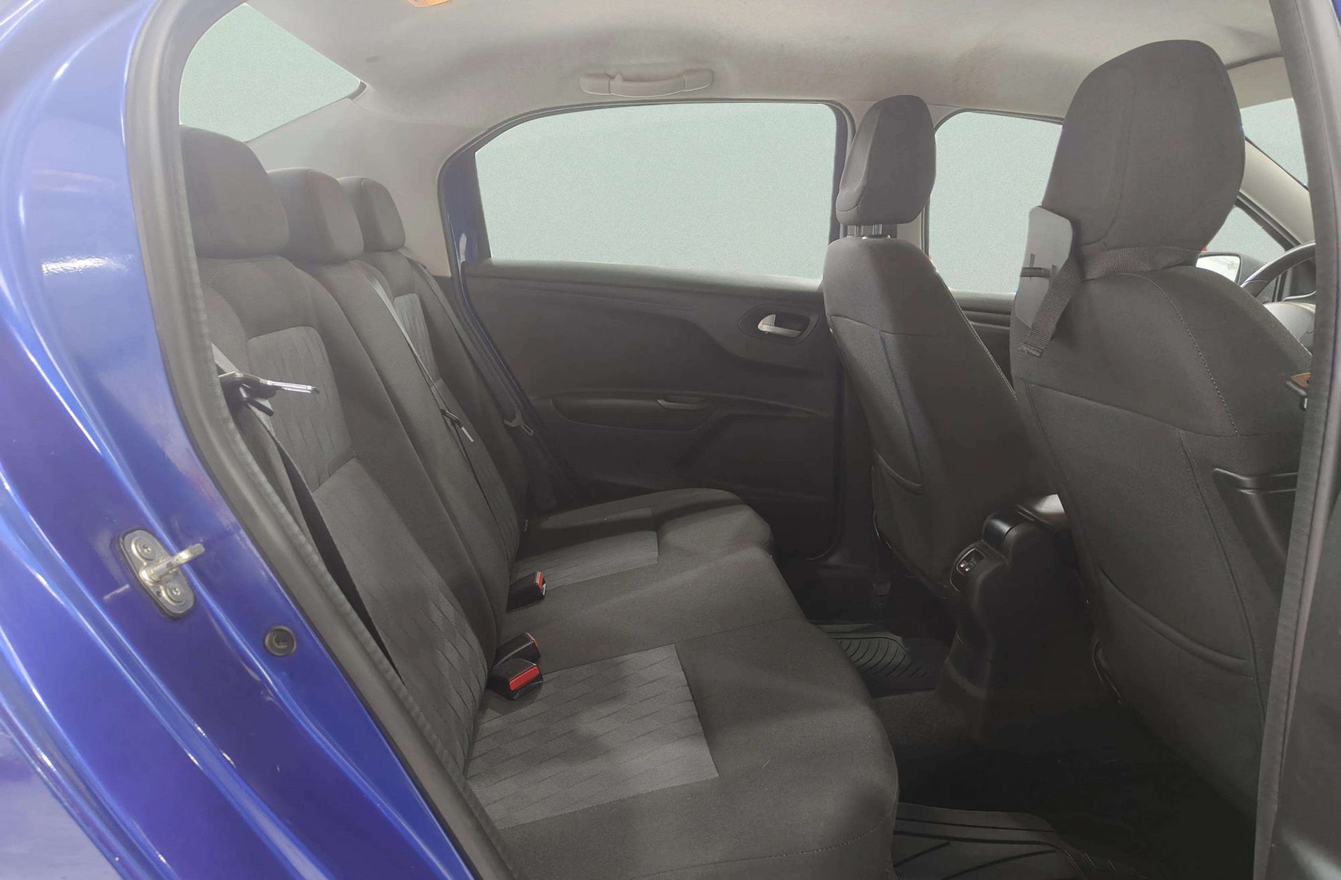 Citroën C-Elysée BlueHDi 100 Shine - foto 16