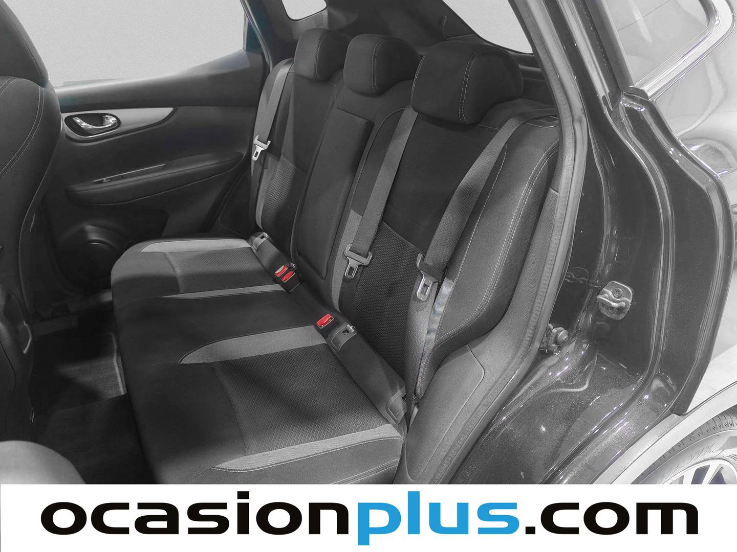 Foto asientos traseros Nissan QASHQAI Nissan Qashqai DIG-T 140 N-Connecta (140 CV)