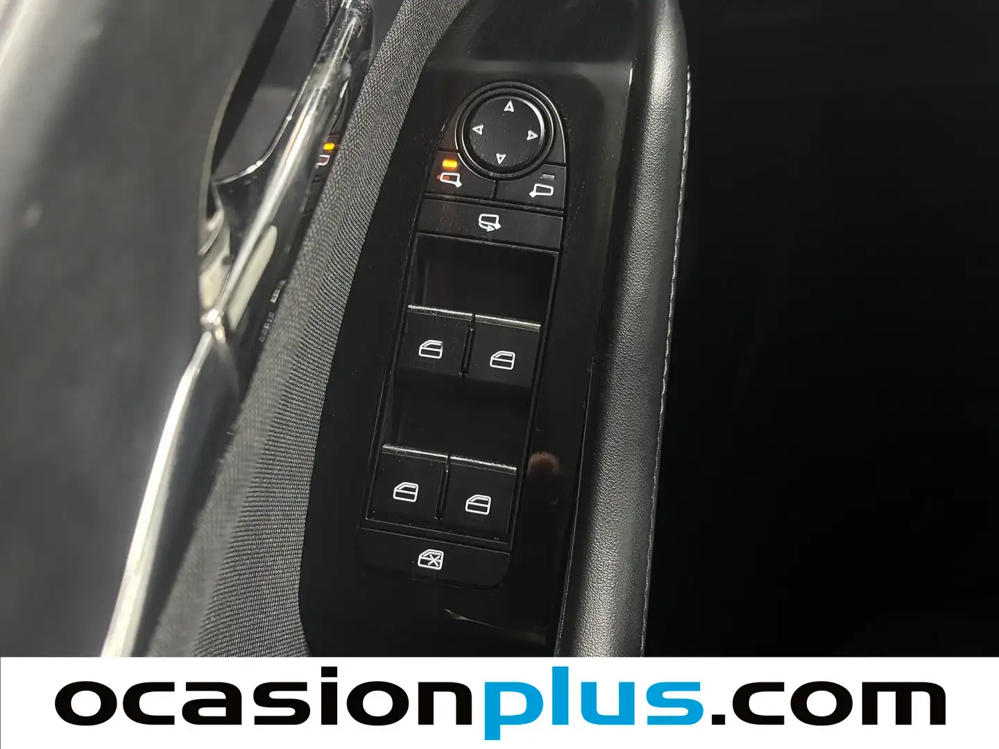 Foto Mazda CX-30 Mazda CX-30 2.0 Skyactiv-G Evolution 2WD (122 CV)