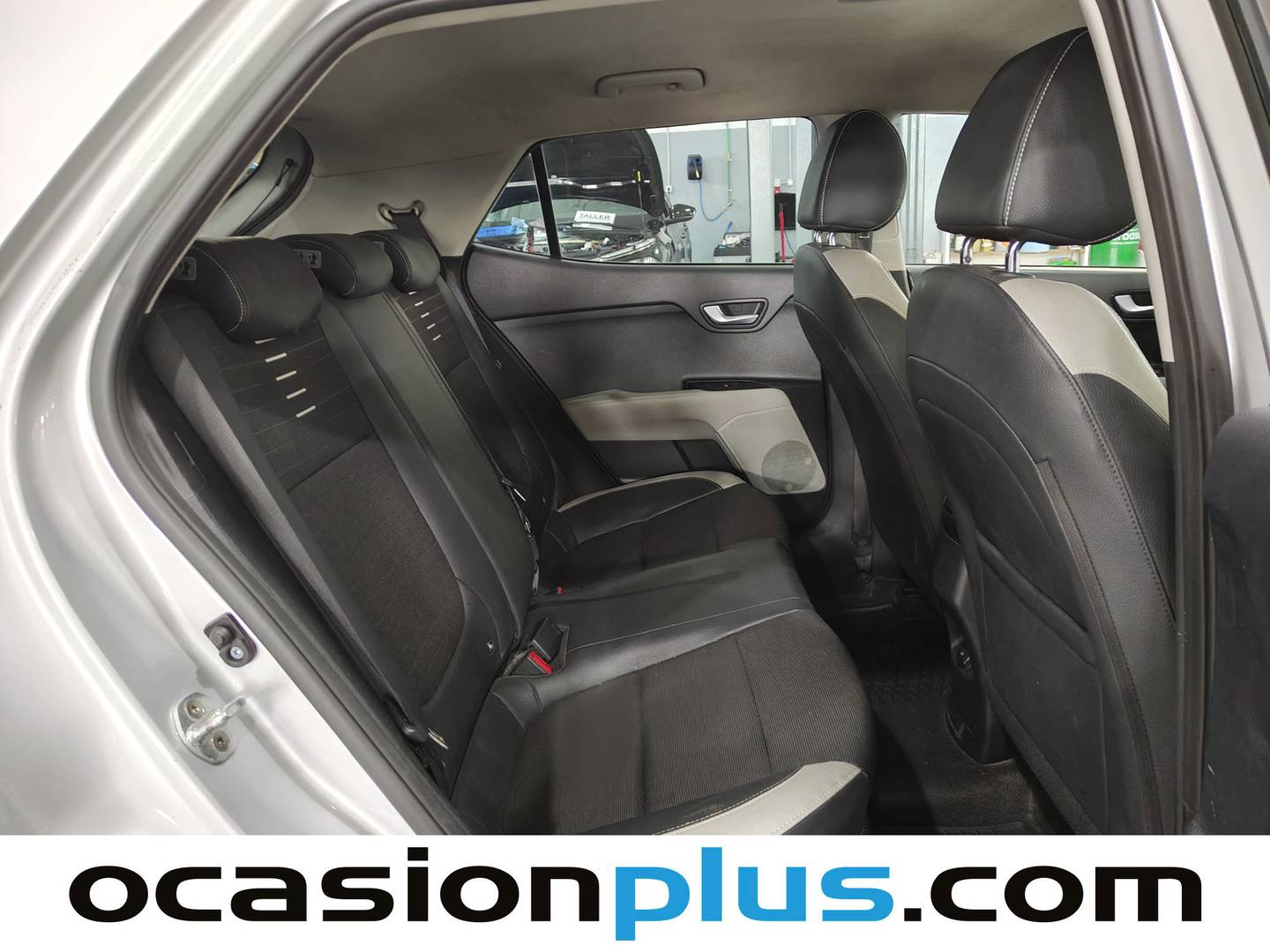 Foto KIA STONIC Kia STONIC 1.4 T-GDi Tech (100 CV)