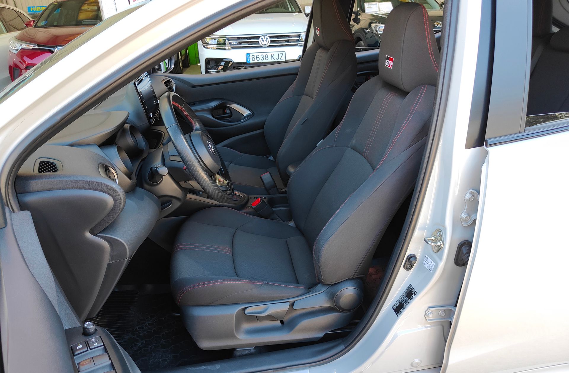 Toyota Yaris 1.5 120H GR-Sport - foto 10