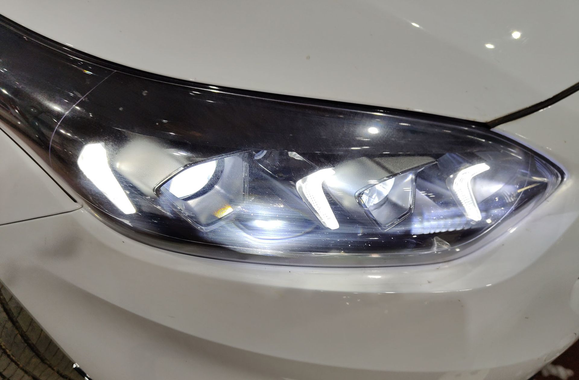 Kia Ceed 1.0 MHEV Style Edition DCT - foto 18