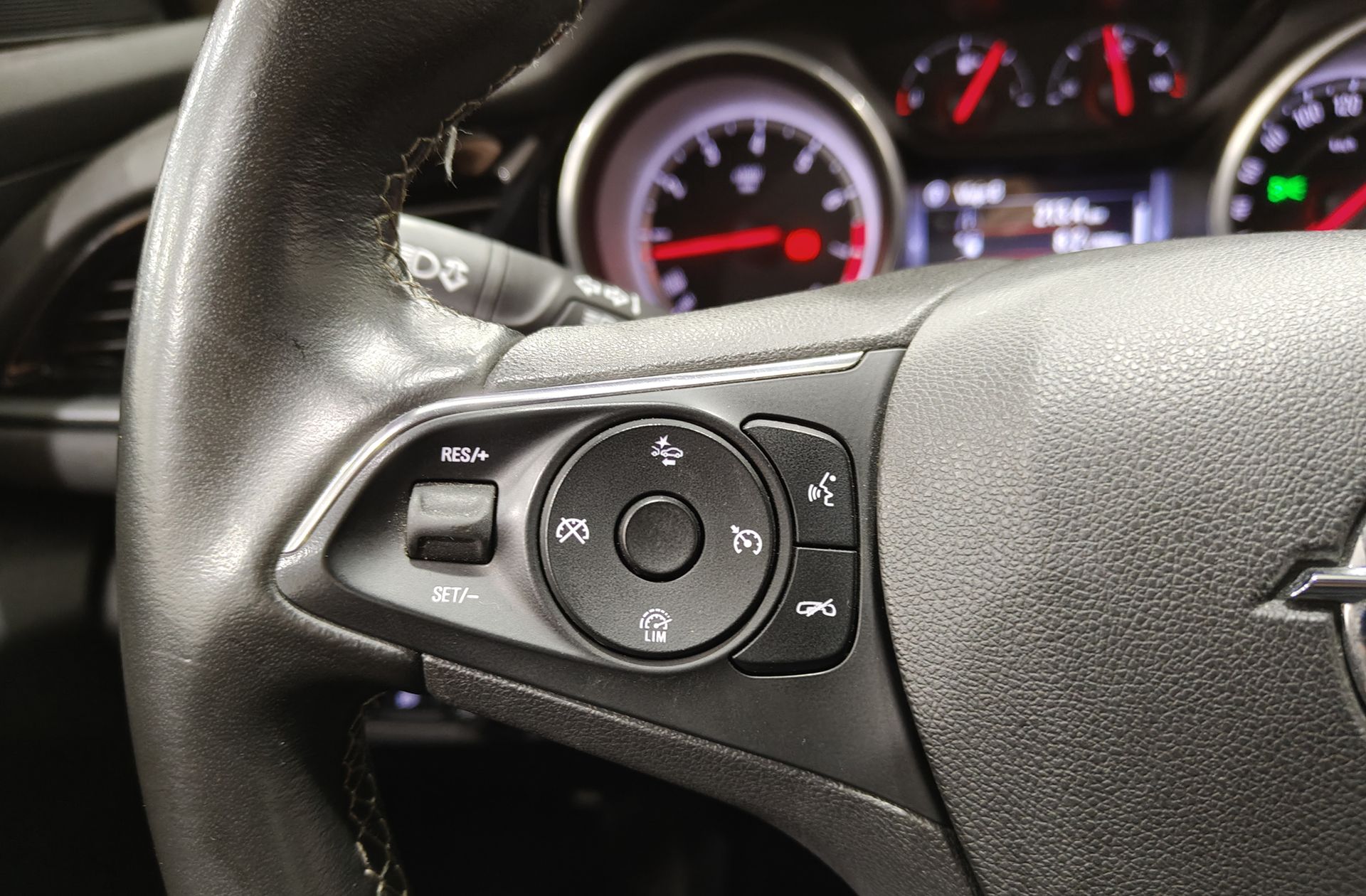 Opel Insignia GS 1.5 Turbo XFL Selective - foto 23