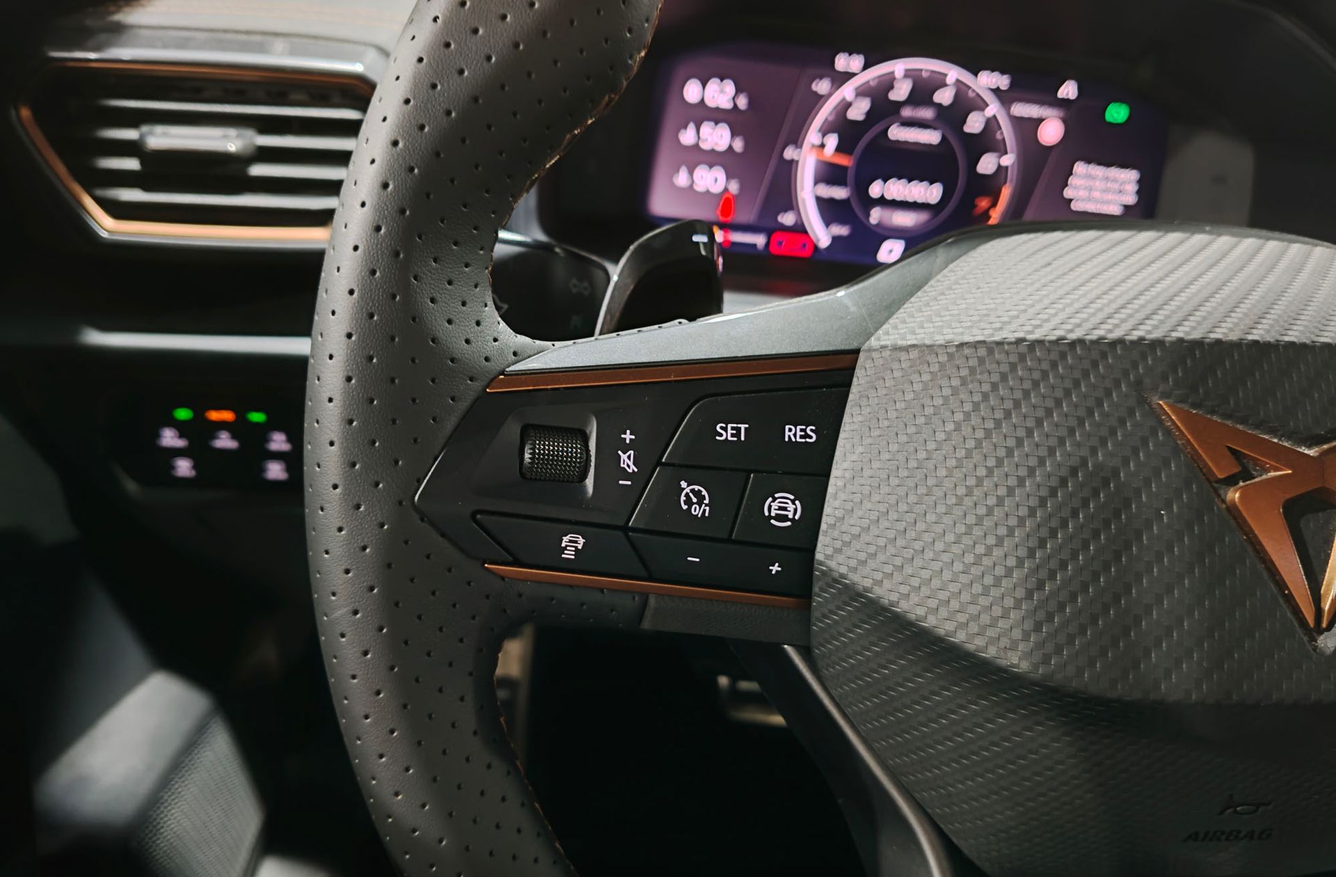 Cupra Formentor 2.0 TSI VZ DSG - foto 28