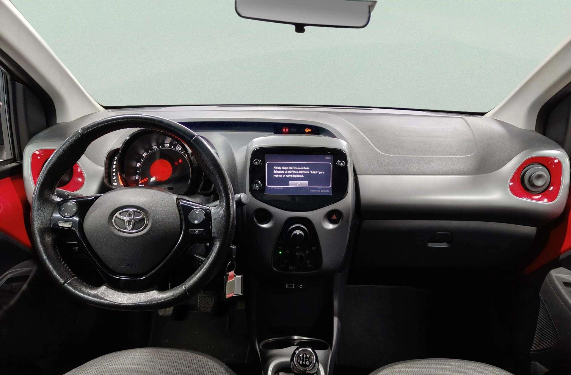 Toyota Aygo 1.0 70 x-play - foto 6
