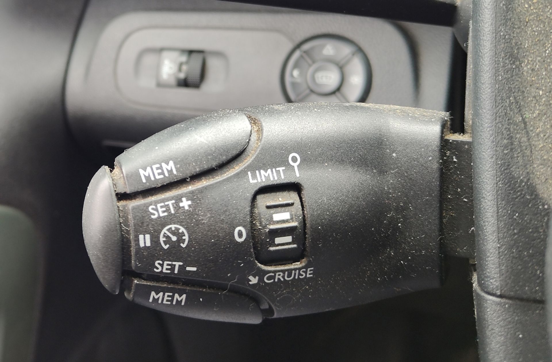 Citroën Berlingo BlueHDi 100 Talla M Shine - foto 24