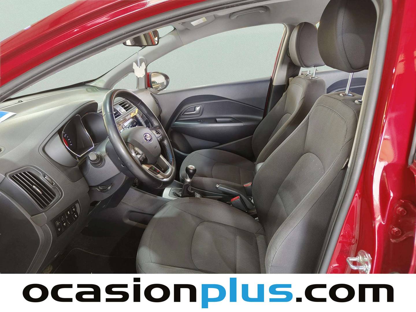 Foto asientos delanteros KIA Rio KIA Rio 1.2 CVVT x-Tech Eco-Dynamic (84 CV)