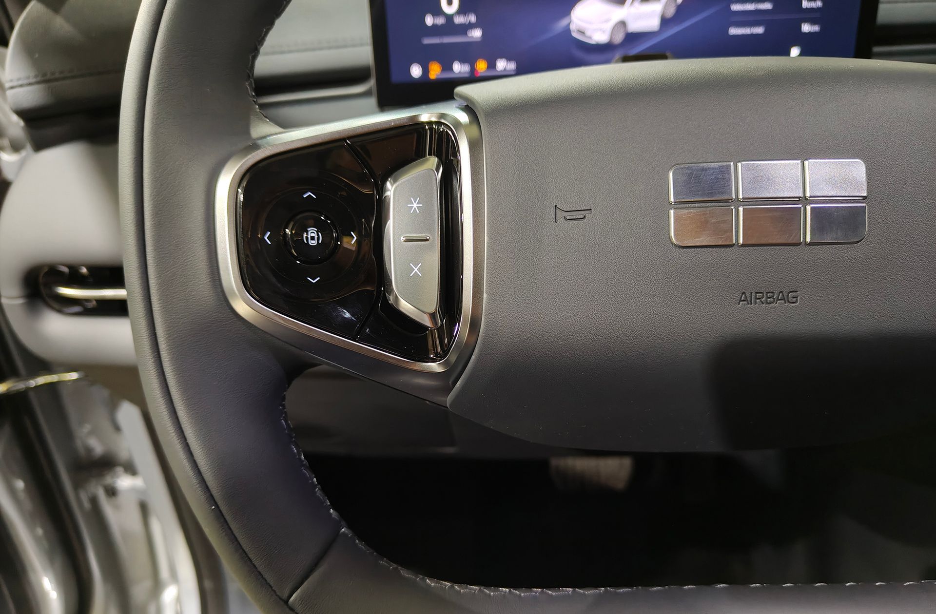 Geely Starray EM-i 1.5 PHEV Pro - foto 28