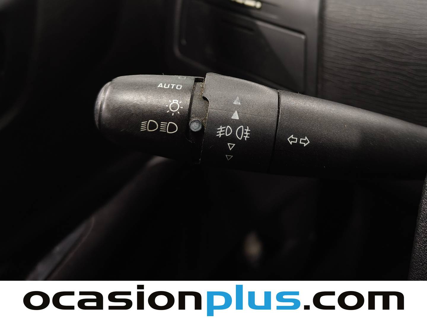 Citroën C4 Sedán Citroen C4 1.6 HDi FP Sedán Collection (110 CV) 2008