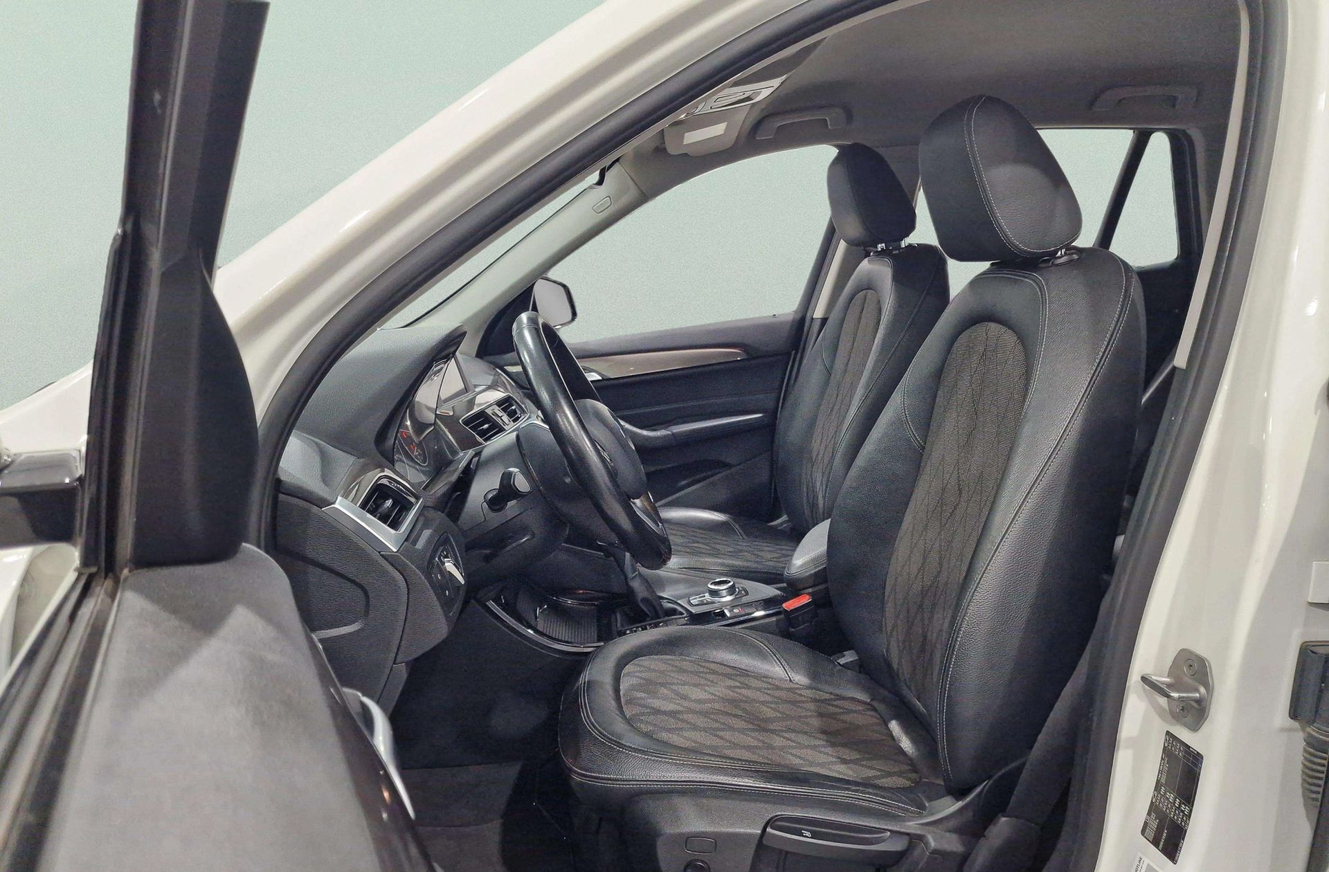 BMW X1 sDrive18d - foto 12