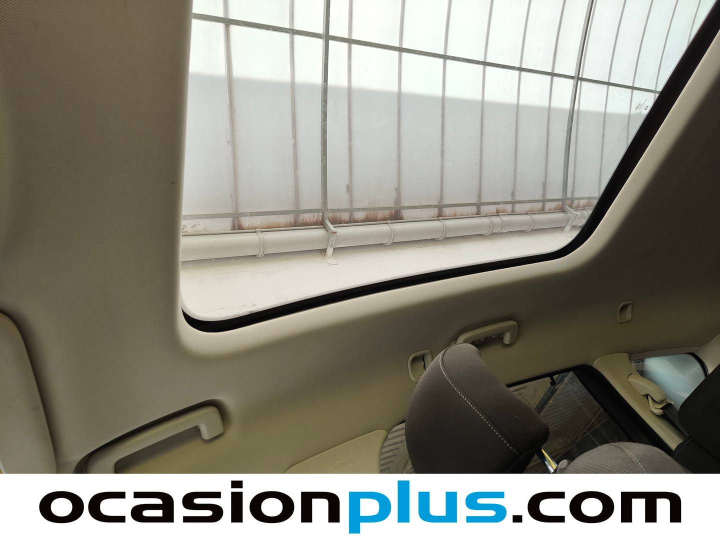 Extras y acabados del Ford S-MAX Ford S-Max 2.0 TDCI Titanium PowerShift (150 CV)