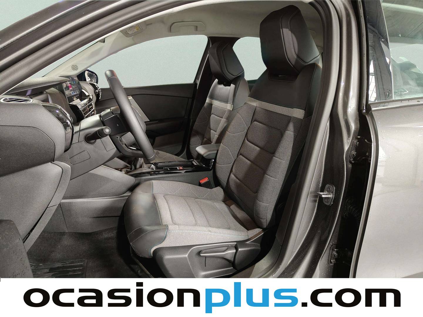 Foto asientos delanteros Citroën C4 Citroen C4 PureTech 130 S&S 6v Plus (131 CV)