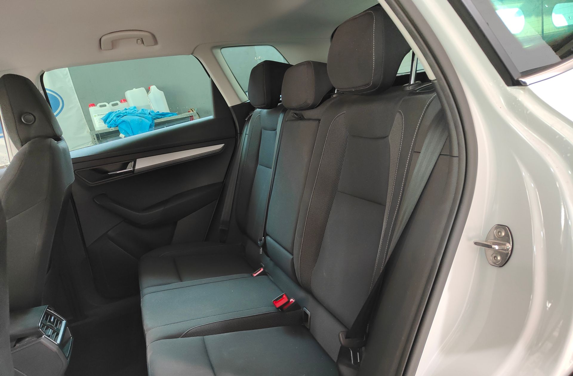 Škoda Karoq 2.0 TDI Selection - foto 13